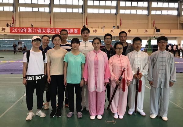 1525746555543620.jpg 556.jpg